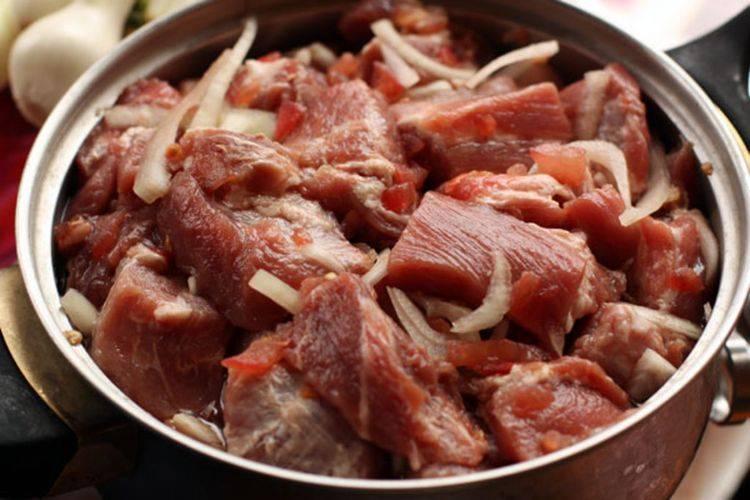 Шашлык из свинины – маринад самый вкусный, чтобы мясо было мягким и сочным