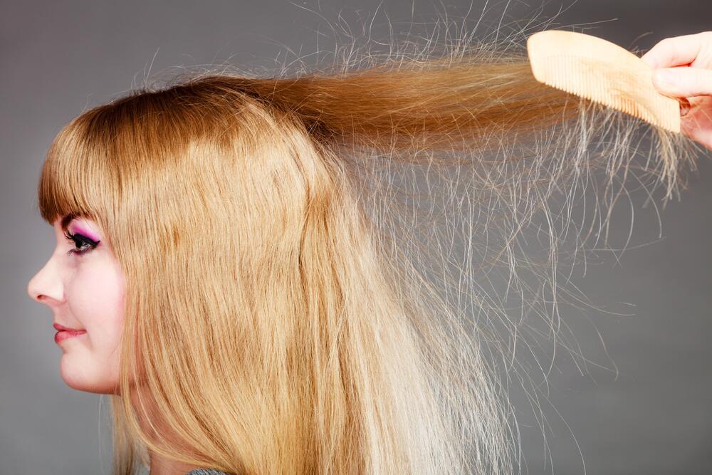 Почему вычесываются волосы при наращивании