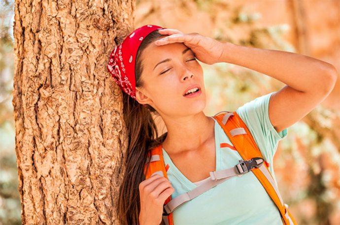 Электризуются волосы что делать в домашних условиях, почему магнитятся ...